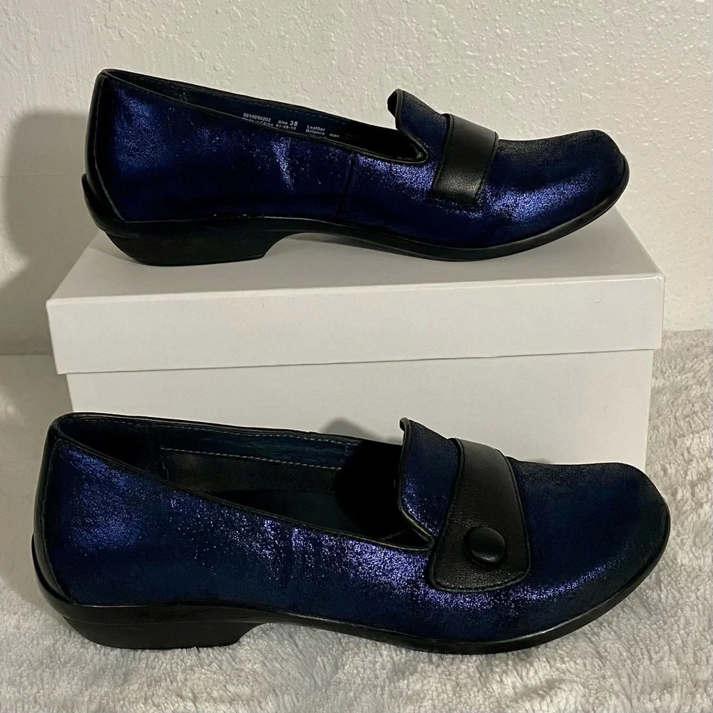 Dansko Olena Blue Metallic Suede Flats Size 38 EU (7.5-8 US) Black Leather Strap